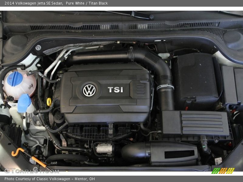 Pure White / Titan Black 2014 Volkswagen Jetta SE Sedan
