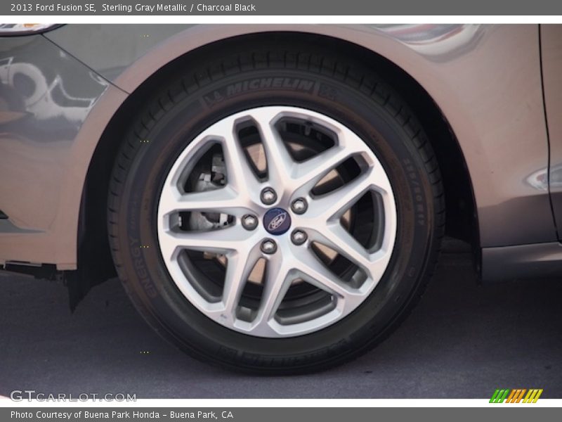 Sterling Gray Metallic / Charcoal Black 2013 Ford Fusion SE