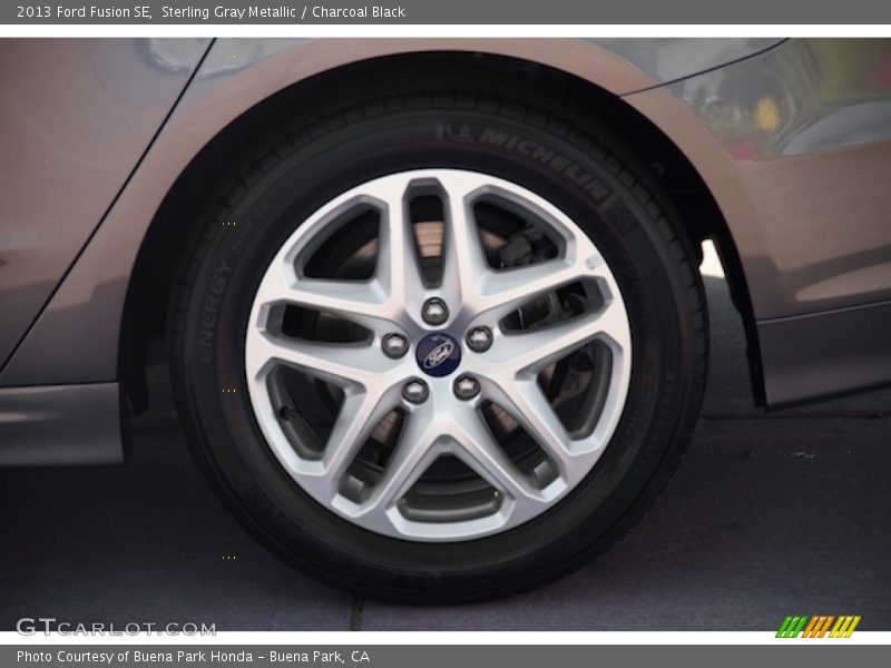 Sterling Gray Metallic / Charcoal Black 2013 Ford Fusion SE