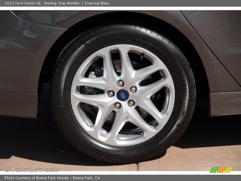 Sterling Gray Metallic / Charcoal Black 2013 Ford Fusion SE