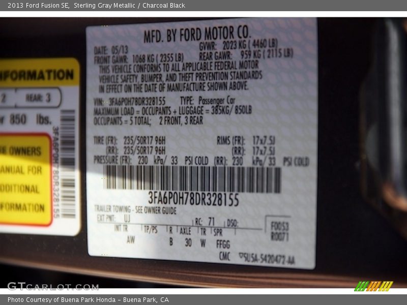 Sterling Gray Metallic / Charcoal Black 2013 Ford Fusion SE