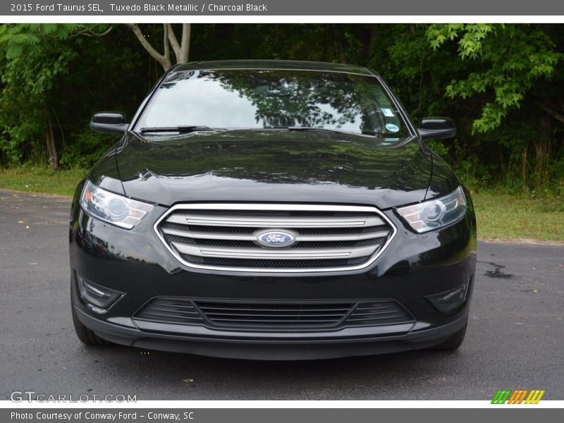 Tuxedo Black Metallic / Charcoal Black 2015 Ford Taurus SEL