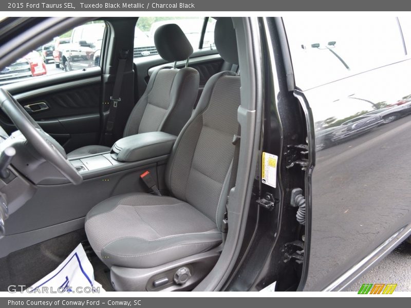 Tuxedo Black Metallic / Charcoal Black 2015 Ford Taurus SEL