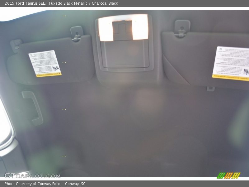 Tuxedo Black Metallic / Charcoal Black 2015 Ford Taurus SEL