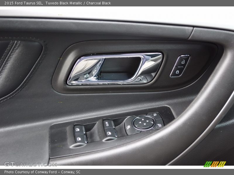 Tuxedo Black Metallic / Charcoal Black 2015 Ford Taurus SEL