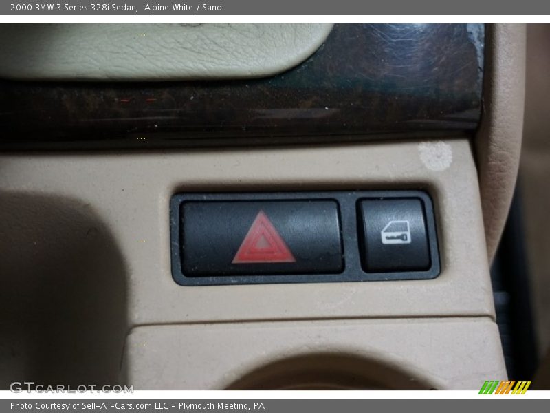 Alpine White / Sand 2000 BMW 3 Series 328i Sedan