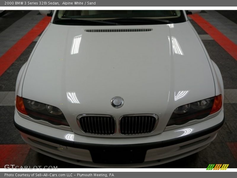 Alpine White / Sand 2000 BMW 3 Series 328i Sedan