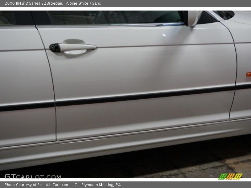 Alpine White / Sand 2000 BMW 3 Series 328i Sedan