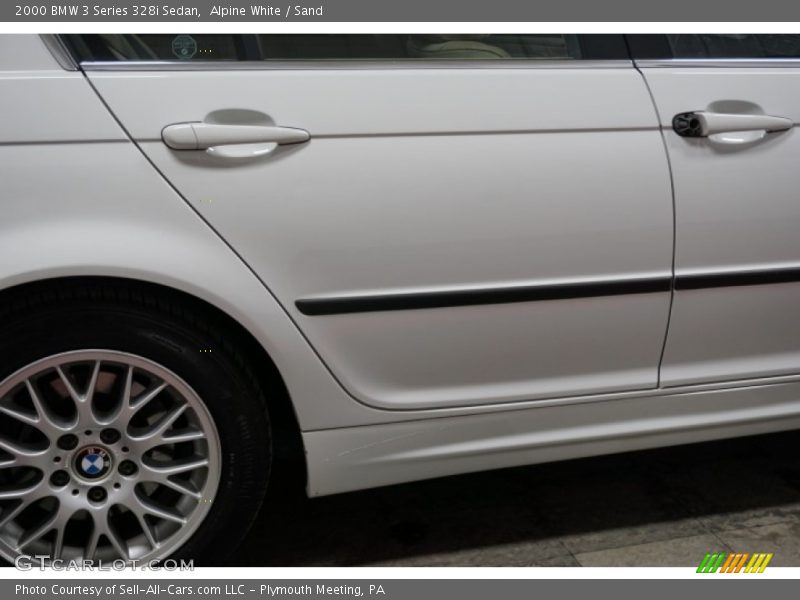 Alpine White / Sand 2000 BMW 3 Series 328i Sedan
