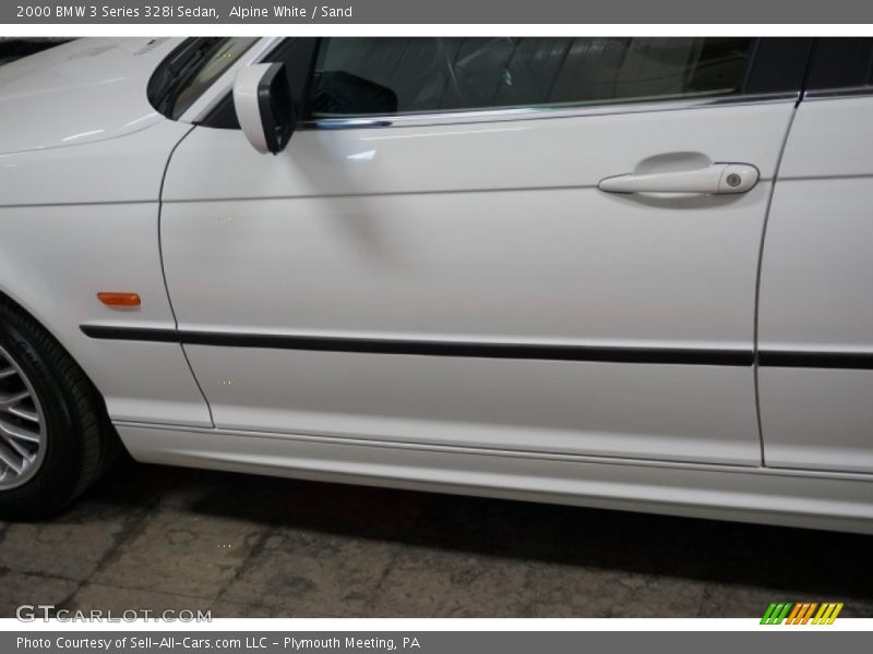 Alpine White / Sand 2000 BMW 3 Series 328i Sedan