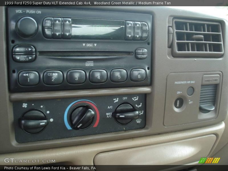 Woodland Green Metallic / Medium Prairie Tan 1999 Ford F250 Super Duty XLT Extended Cab 4x4