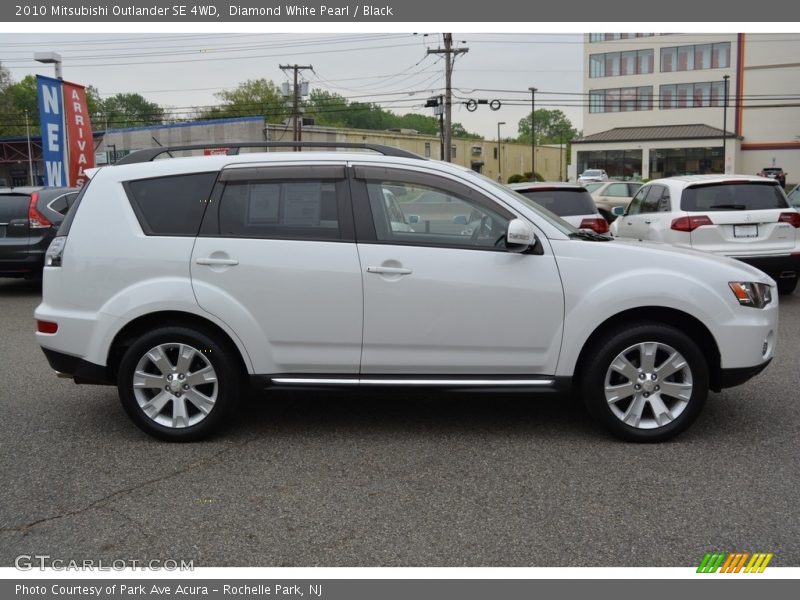 Diamond White Pearl / Black 2010 Mitsubishi Outlander SE 4WD