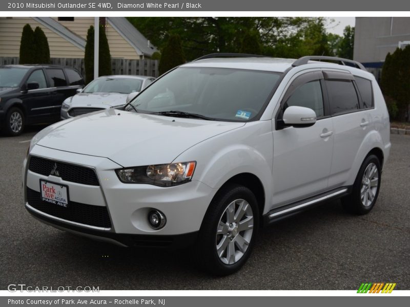 Diamond White Pearl / Black 2010 Mitsubishi Outlander SE 4WD
