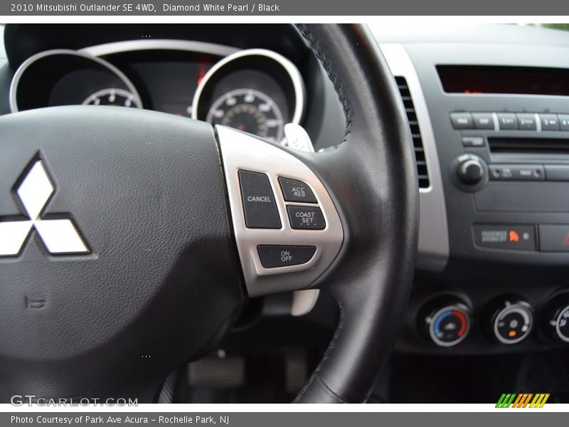 Diamond White Pearl / Black 2010 Mitsubishi Outlander SE 4WD