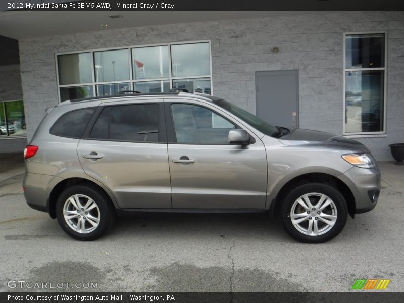 Mineral Gray / Gray 2012 Hyundai Santa Fe SE V6 AWD
