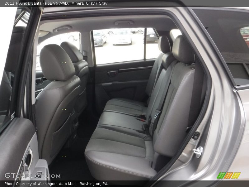 Mineral Gray / Gray 2012 Hyundai Santa Fe SE V6 AWD