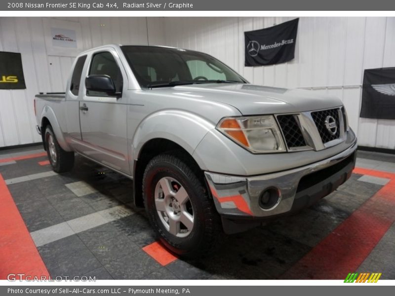 Radiant Silver / Graphite 2008 Nissan Frontier SE King Cab 4x4