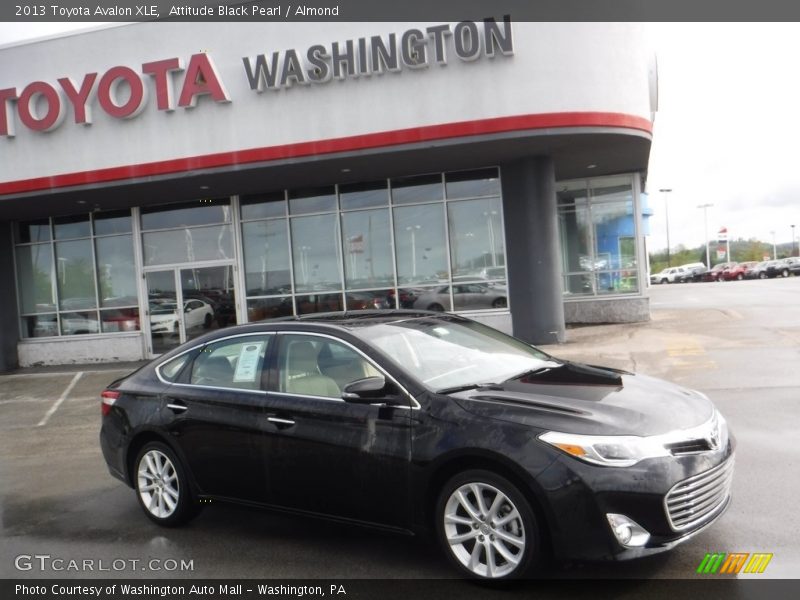 Attitude Black Pearl / Almond 2013 Toyota Avalon XLE