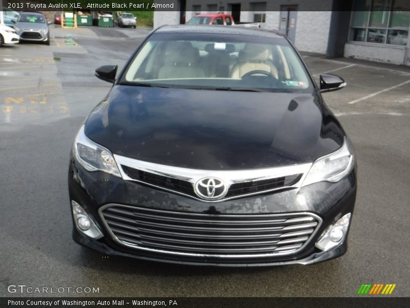 Attitude Black Pearl / Almond 2013 Toyota Avalon XLE