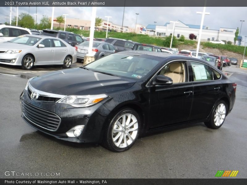 Attitude Black Pearl / Almond 2013 Toyota Avalon XLE