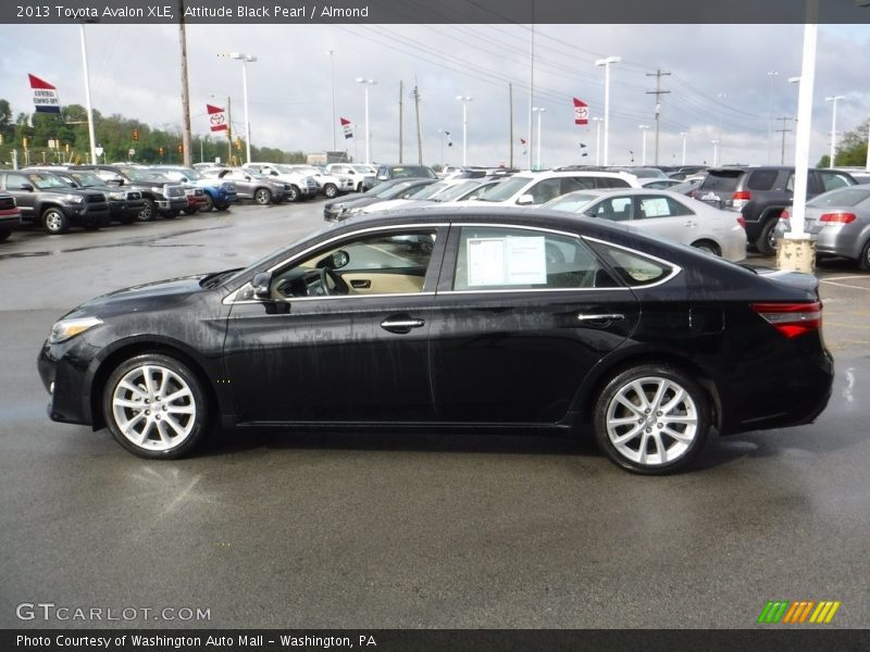 Attitude Black Pearl / Almond 2013 Toyota Avalon XLE