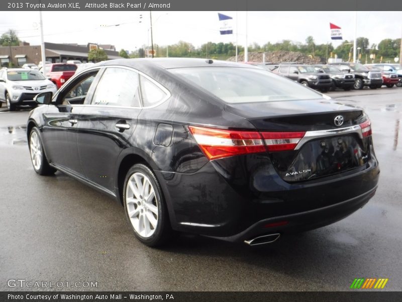 Attitude Black Pearl / Almond 2013 Toyota Avalon XLE