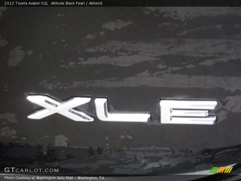 Attitude Black Pearl / Almond 2013 Toyota Avalon XLE