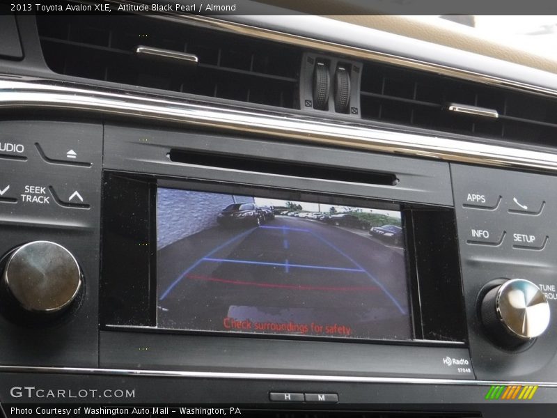 Attitude Black Pearl / Almond 2013 Toyota Avalon XLE