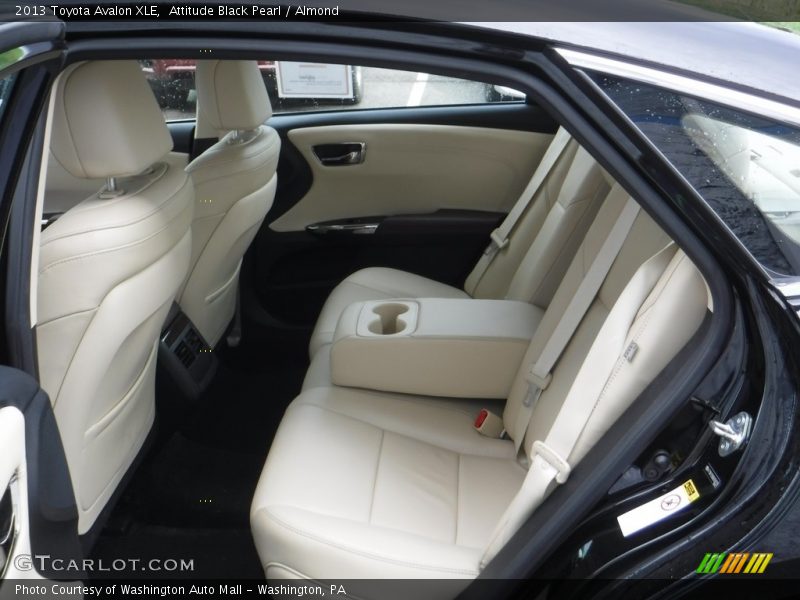 Attitude Black Pearl / Almond 2013 Toyota Avalon XLE