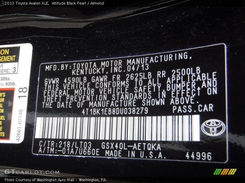 Attitude Black Pearl / Almond 2013 Toyota Avalon XLE