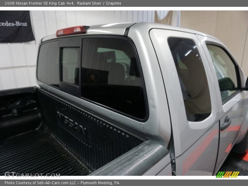 Radiant Silver / Graphite 2008 Nissan Frontier SE King Cab 4x4