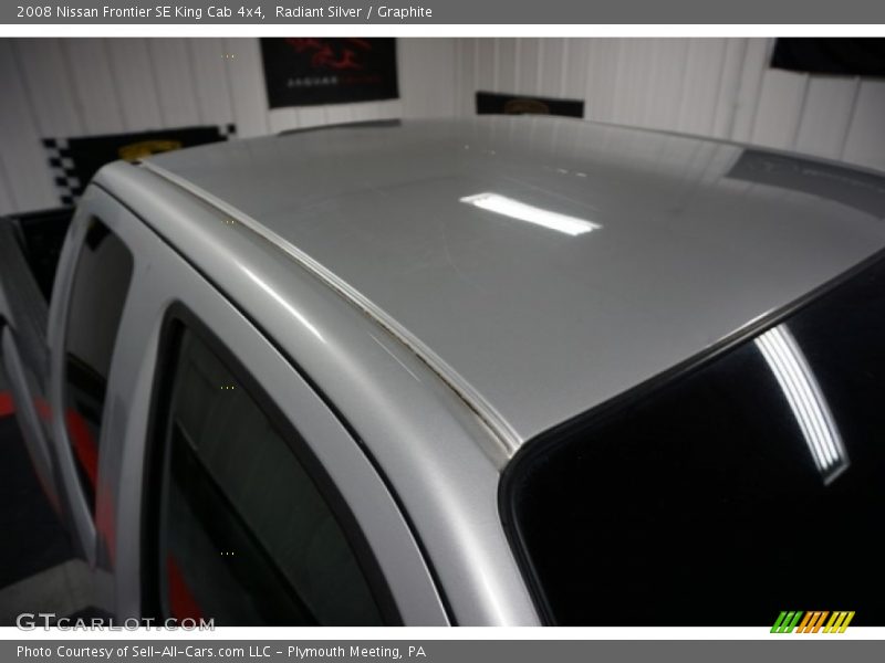 Radiant Silver / Graphite 2008 Nissan Frontier SE King Cab 4x4