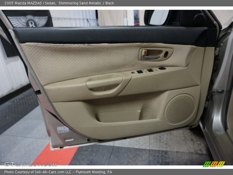 Shimmering Sand Metallic / Black 2005 Mazda MAZDA3 i Sedan