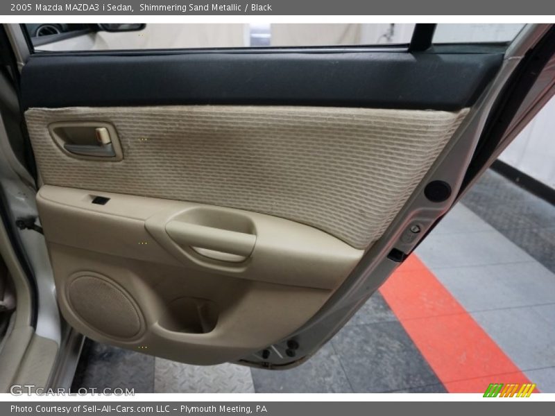 Shimmering Sand Metallic / Black 2005 Mazda MAZDA3 i Sedan