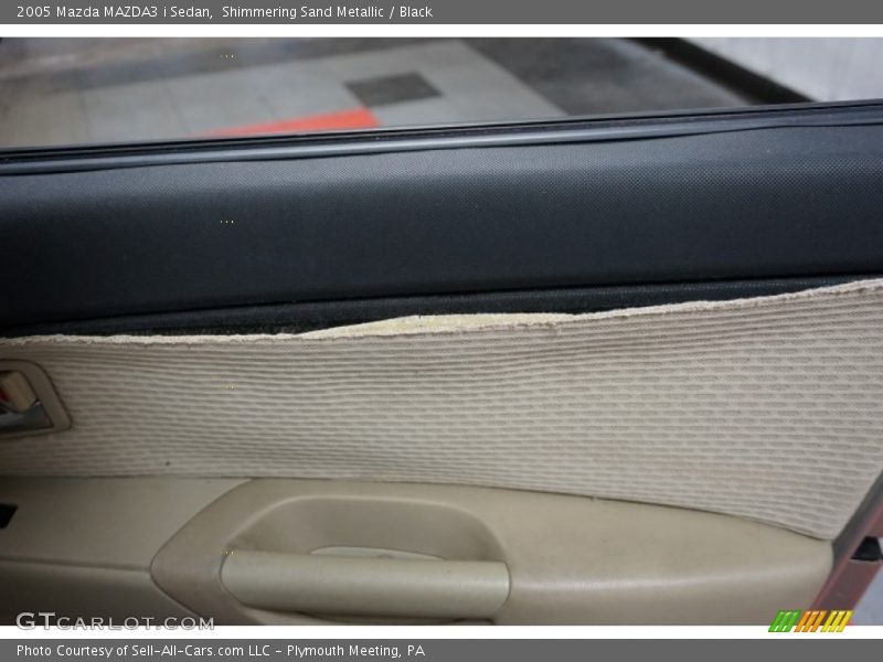 Shimmering Sand Metallic / Black 2005 Mazda MAZDA3 i Sedan