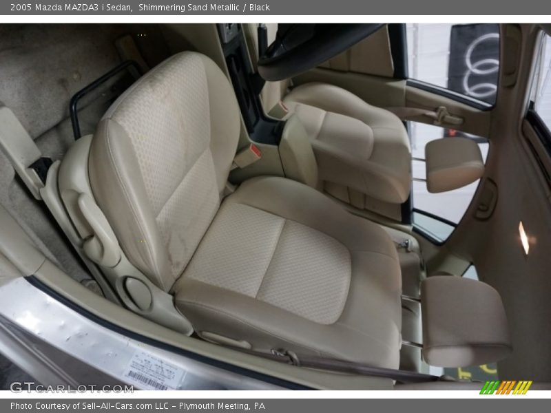 Shimmering Sand Metallic / Black 2005 Mazda MAZDA3 i Sedan