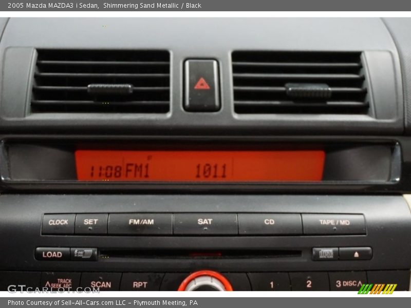 Shimmering Sand Metallic / Black 2005 Mazda MAZDA3 i Sedan