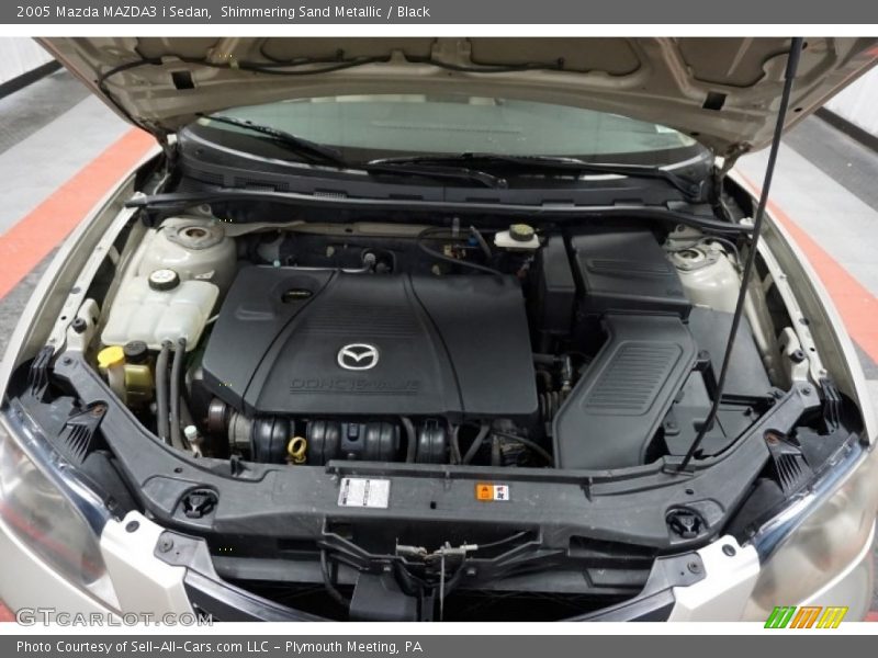 Shimmering Sand Metallic / Black 2005 Mazda MAZDA3 i Sedan