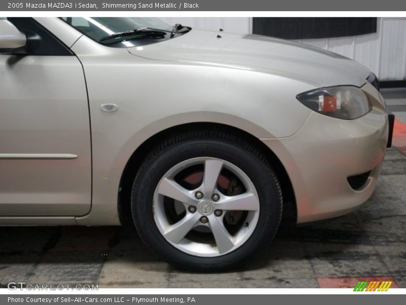 Shimmering Sand Metallic / Black 2005 Mazda MAZDA3 i Sedan