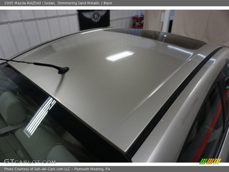 Shimmering Sand Metallic / Black 2005 Mazda MAZDA3 i Sedan