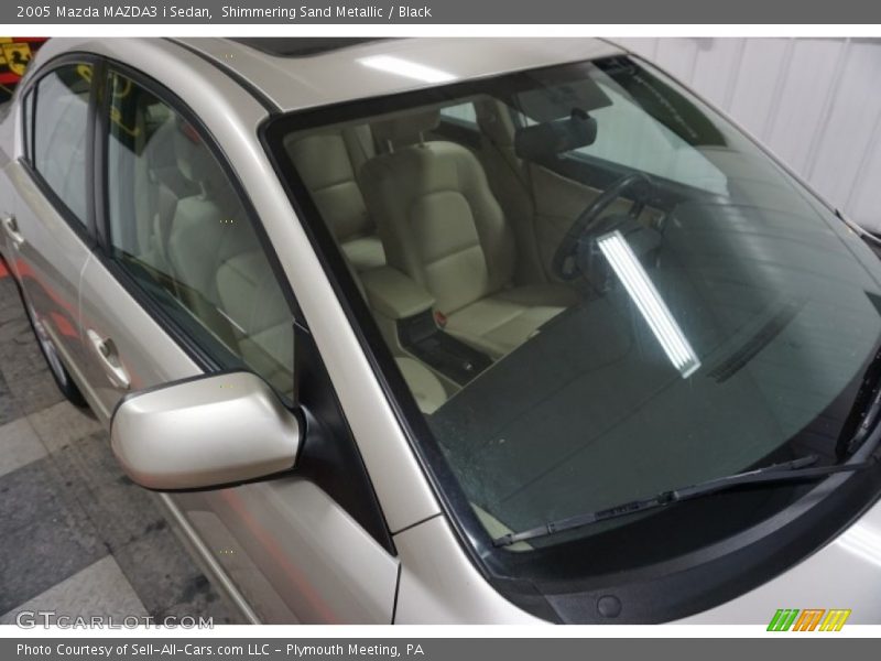 Shimmering Sand Metallic / Black 2005 Mazda MAZDA3 i Sedan