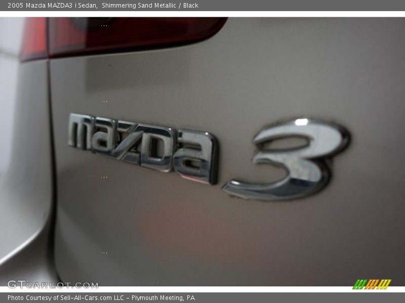 Shimmering Sand Metallic / Black 2005 Mazda MAZDA3 i Sedan