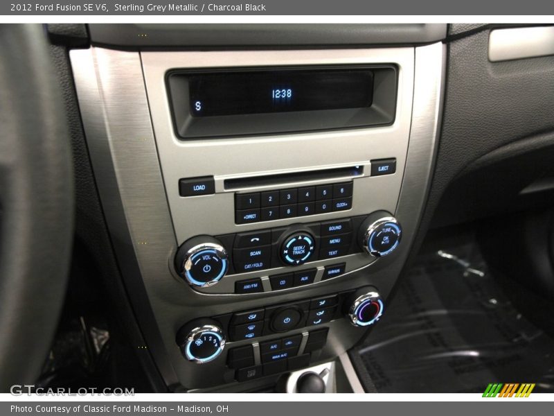 Sterling Grey Metallic / Charcoal Black 2012 Ford Fusion SE V6