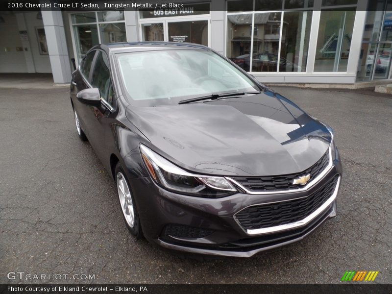 Tungsten Metallic / Jet Black 2016 Chevrolet Cruze LT Sedan