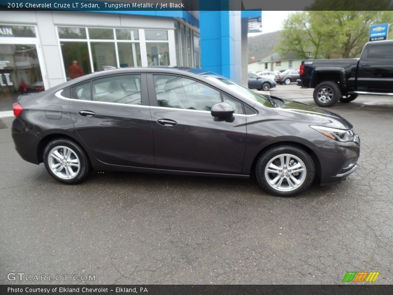 Tungsten Metallic / Jet Black 2016 Chevrolet Cruze LT Sedan