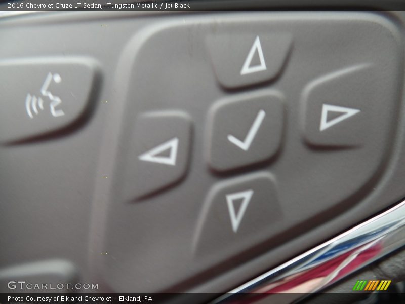 Tungsten Metallic / Jet Black 2016 Chevrolet Cruze LT Sedan