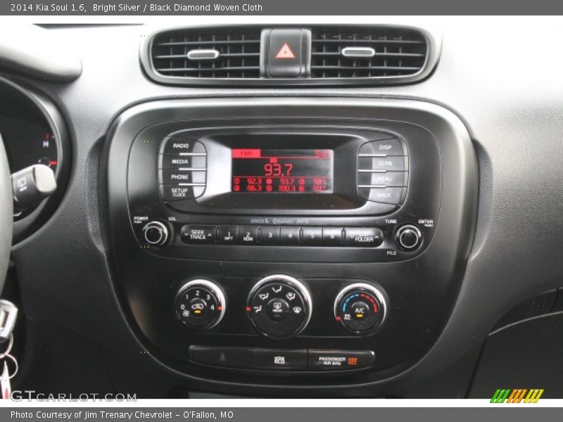 Bright Silver / Black Diamond Woven Cloth 2014 Kia Soul 1.6