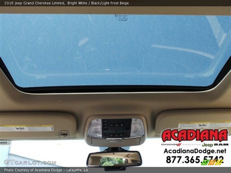 Bright White / Black/Light Frost Beige 2016 Jeep Grand Cherokee Limited