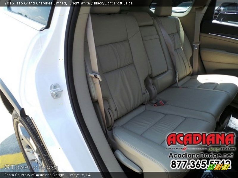 Bright White / Black/Light Frost Beige 2016 Jeep Grand Cherokee Limited