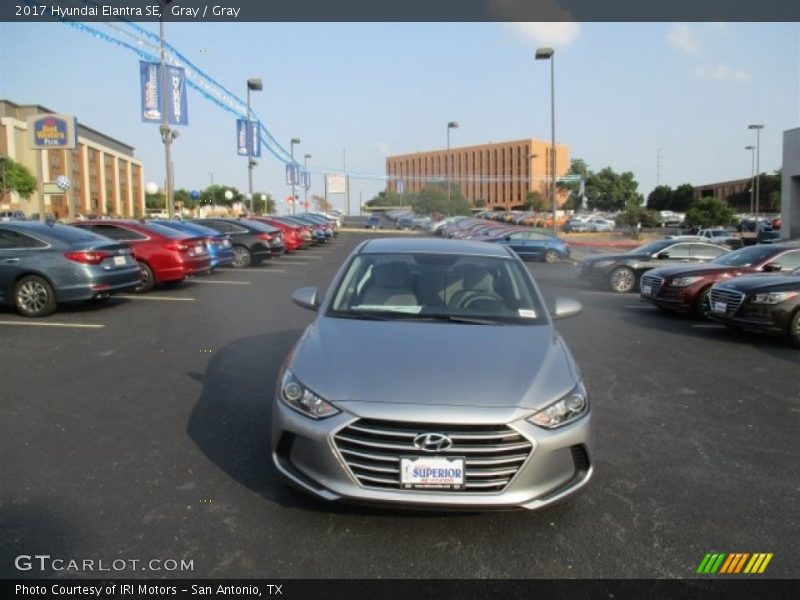 Gray / Gray 2017 Hyundai Elantra SE